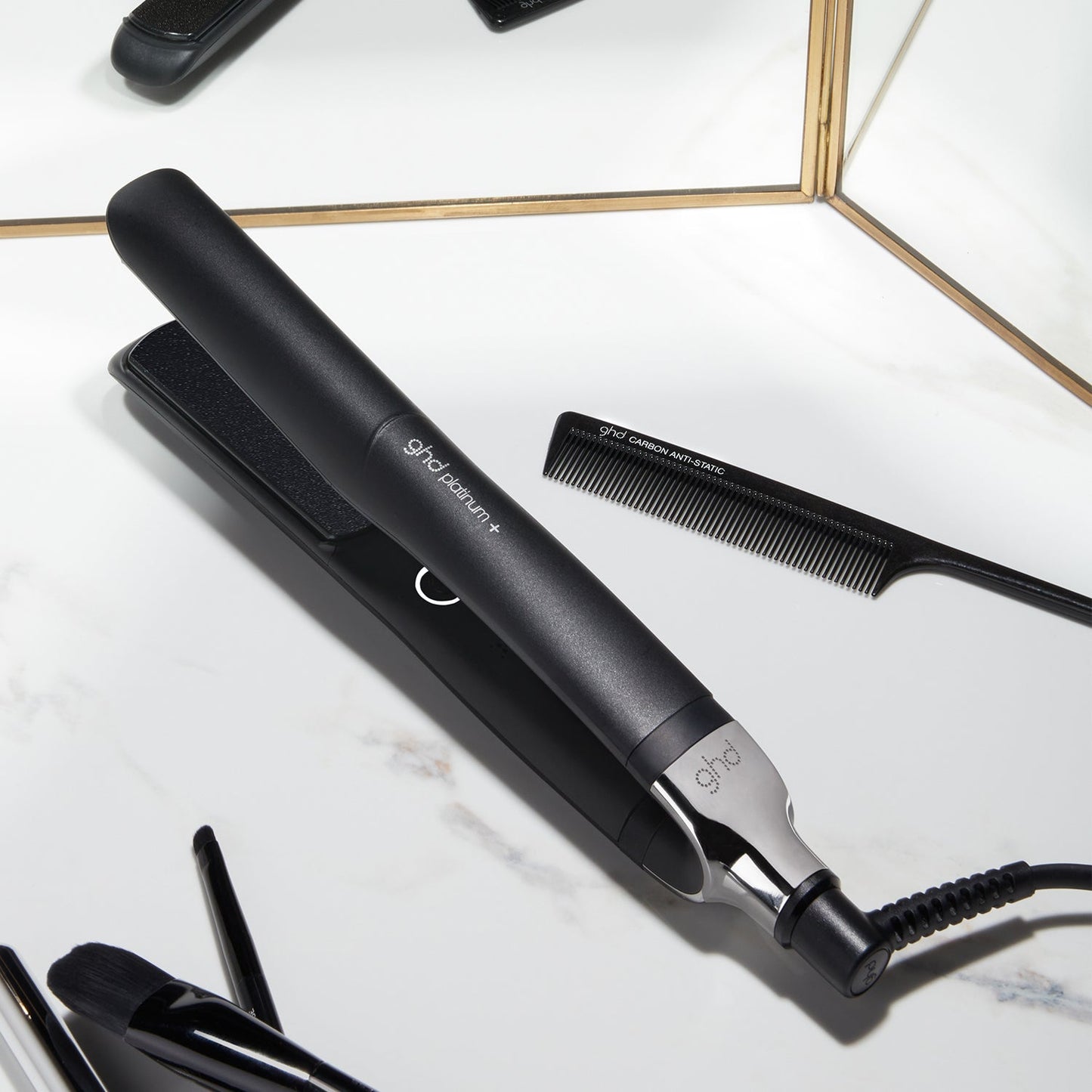 ghd Platinum + Hair Straightener